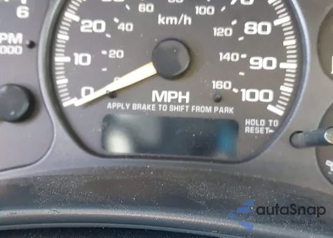 2002 Chevrolet Suburban 1500 Z71 z USA, uszkodzony, nr VIN 3GNFK16Z92G185607